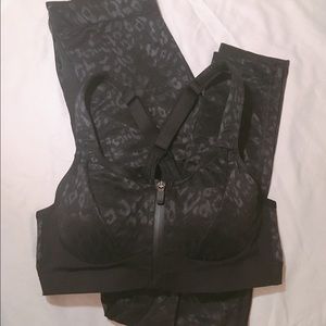 Victoria Sport black cheetah print sports bra & leggings bundle